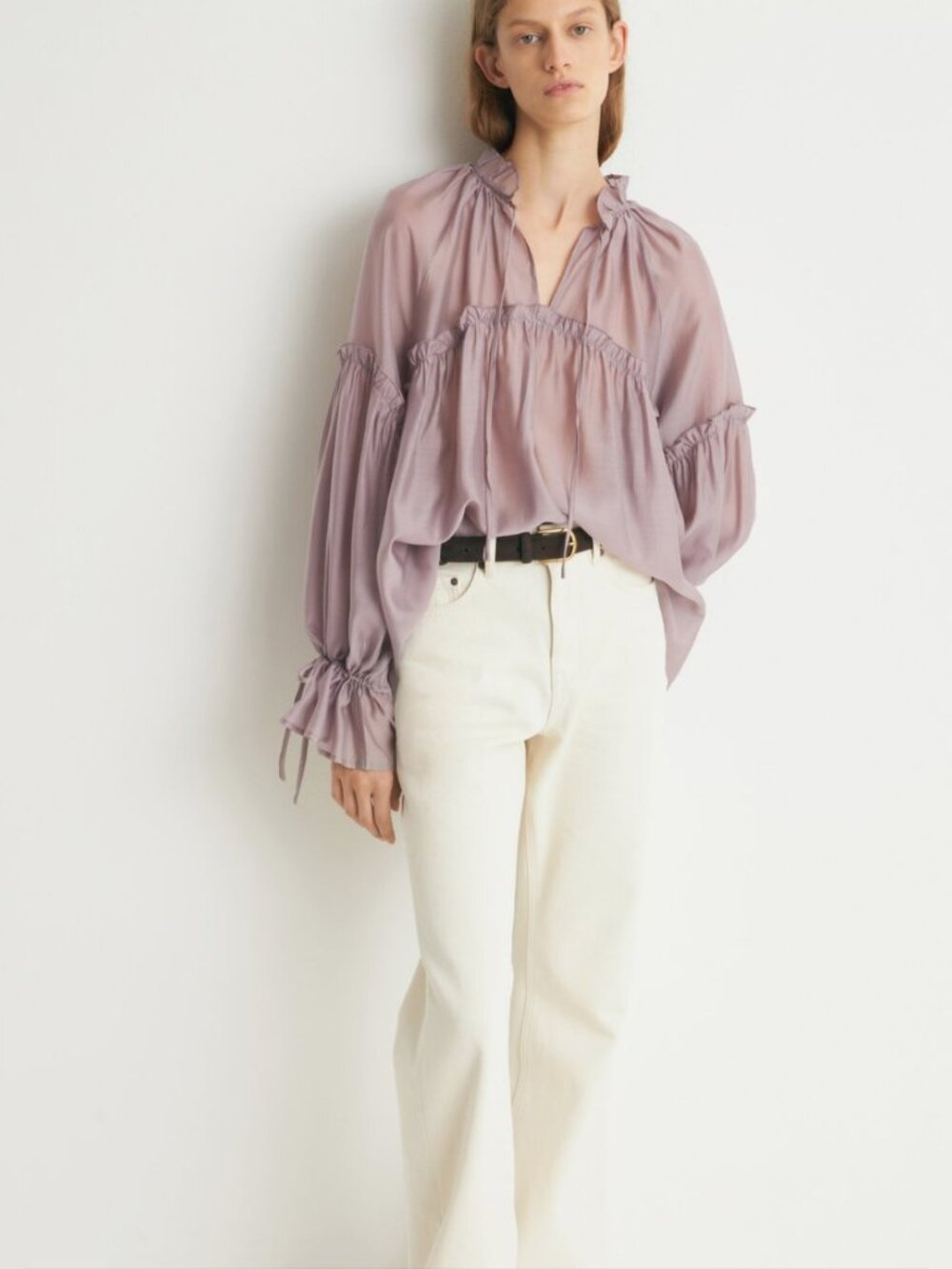 Effortlessly feminine blouse in a dreamy dusty mauve shade with delicate ruffle